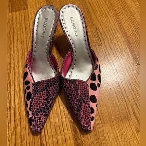BCBGirls Pink & Black Animal Print Heels/Kitten Heels/Mule. Size 7.